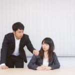 人を誘う時、内容を言わずに空いているかだけ聞くのは、失礼?