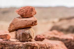 【当たり前の話】人生の充実度に強く関係する要因だってタイプによって違う